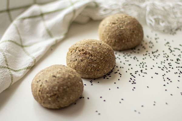 Gluten-free keto buns without spices 